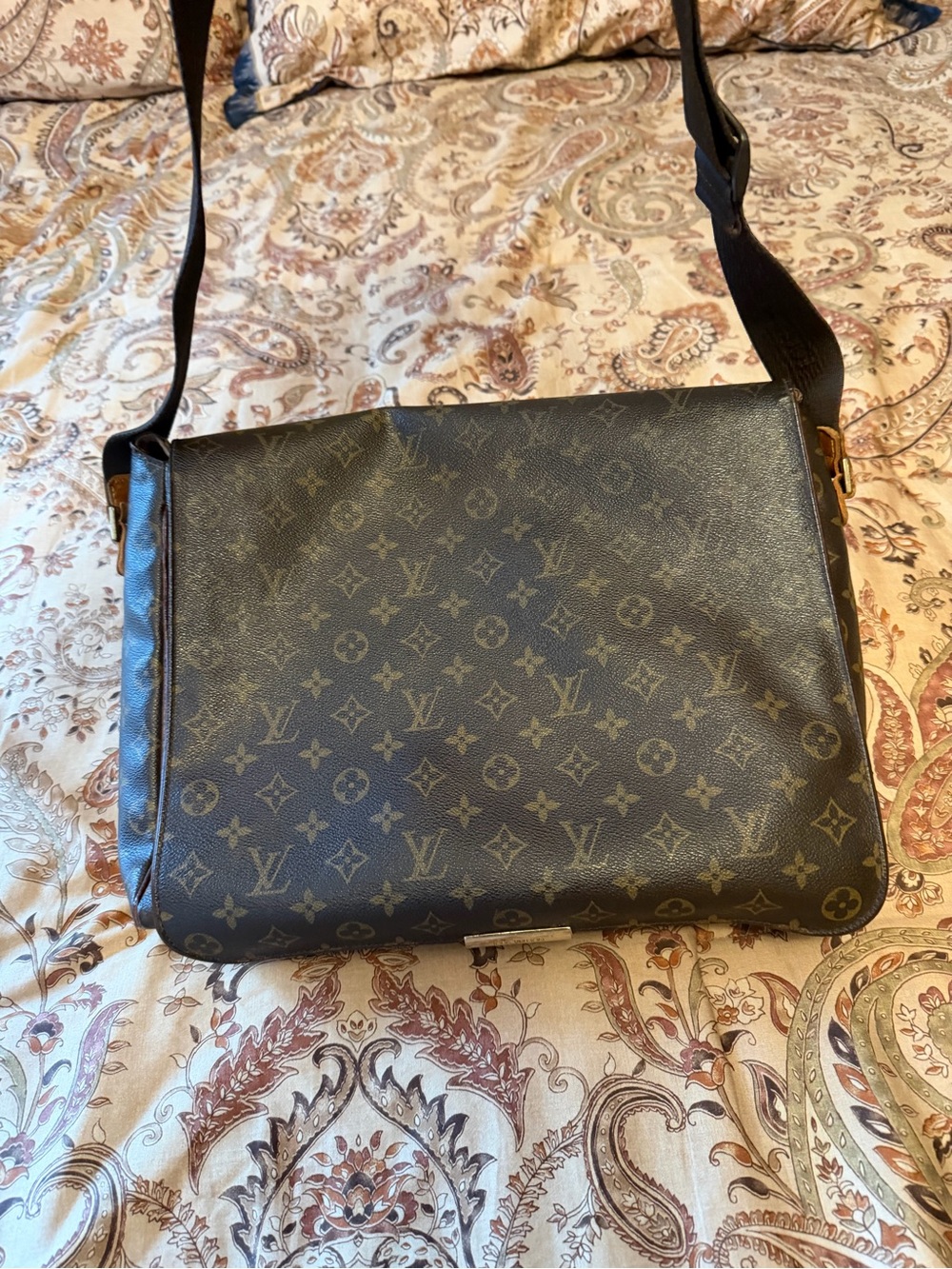 Louis Vuitton Monogram Messenger Bag - Brown